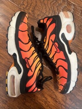 Nike Kids Air Max Plus Orange to Yellow Gradient Sneakers
